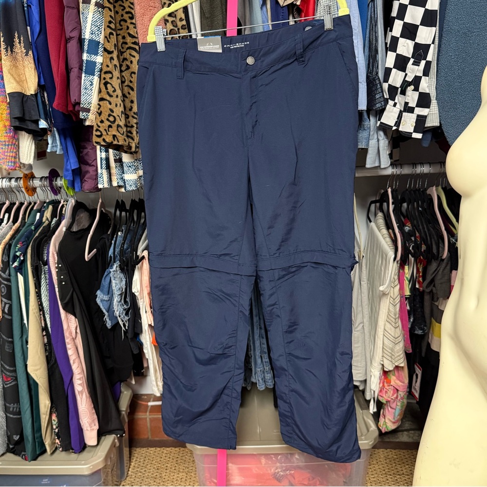 Columbia women size 14 short convertible Omni-shade pants solid navy blue shorts
